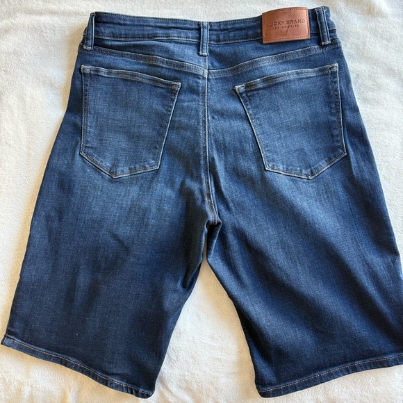 Lucky Brand The Bermuda Dark Blue Jean Shorts - 90s Y2K - Picture 6 of 17
